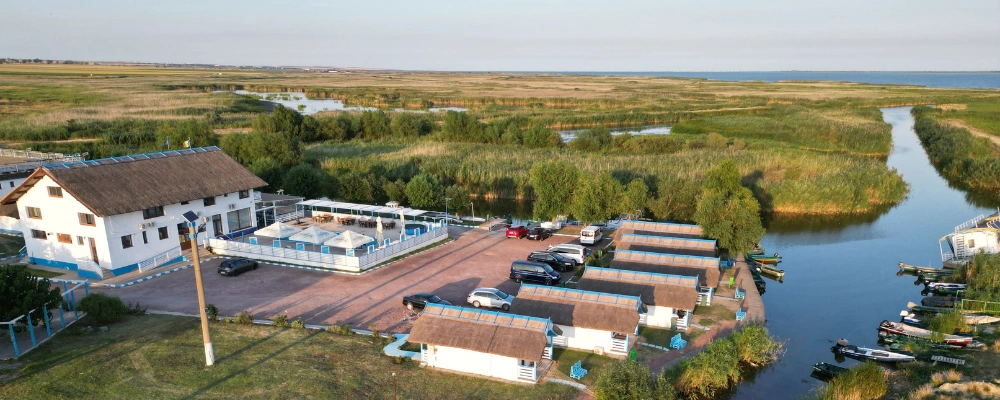Lunca, Tulcea: weekend pe malul Lacului Golovita